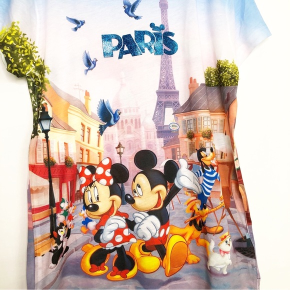 Disney parks, Paris, Minnie, and Mickey graphic T-shirt - Picture 3 of 9